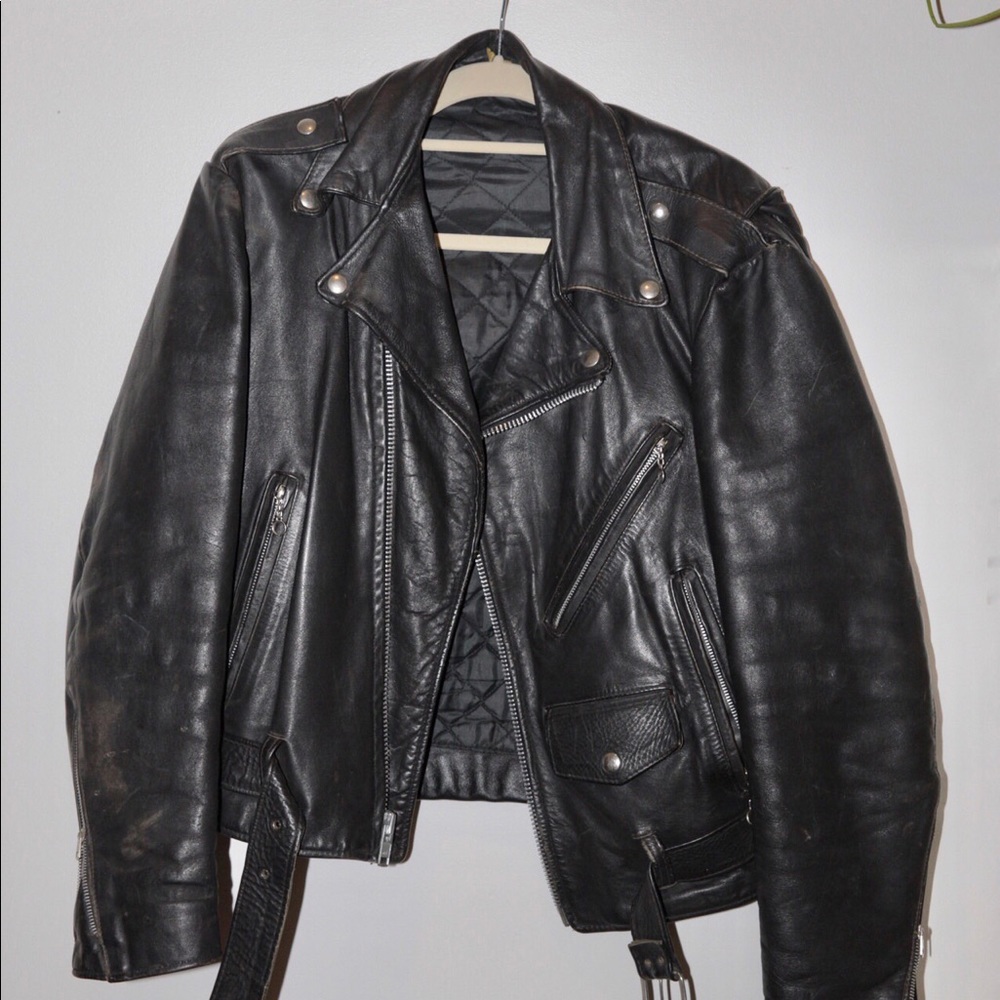 Vintage leather moto jacket - FIRE!